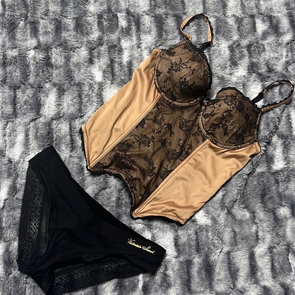 Vintage Victorias Secret Black and Gold Corset set - Picture 1 of 10